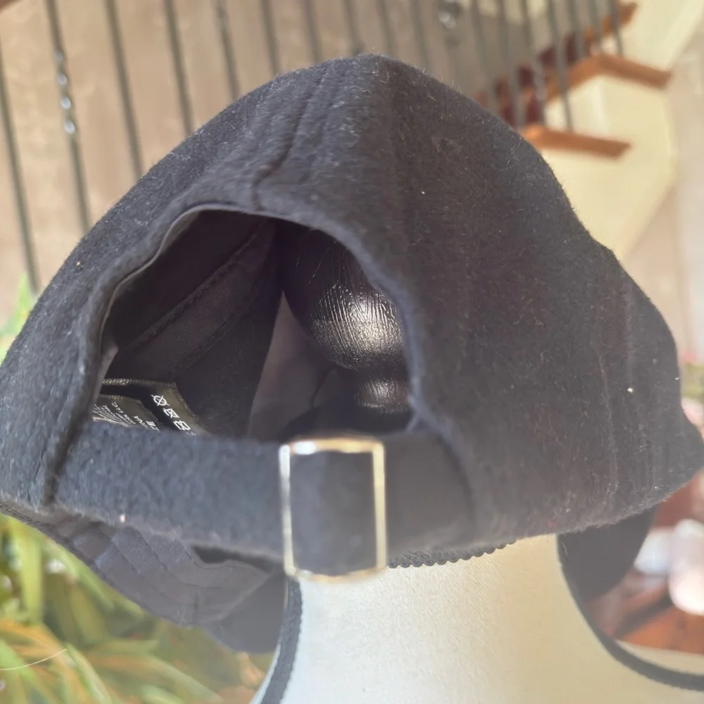 PLAYBOY men’s baseball cap super soft felt material. Excellent condition.